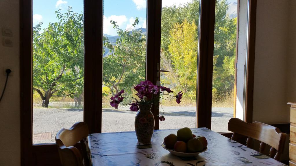 Studio Barcelonnette Ubaye, Provence Enchastrayes Exterior foto